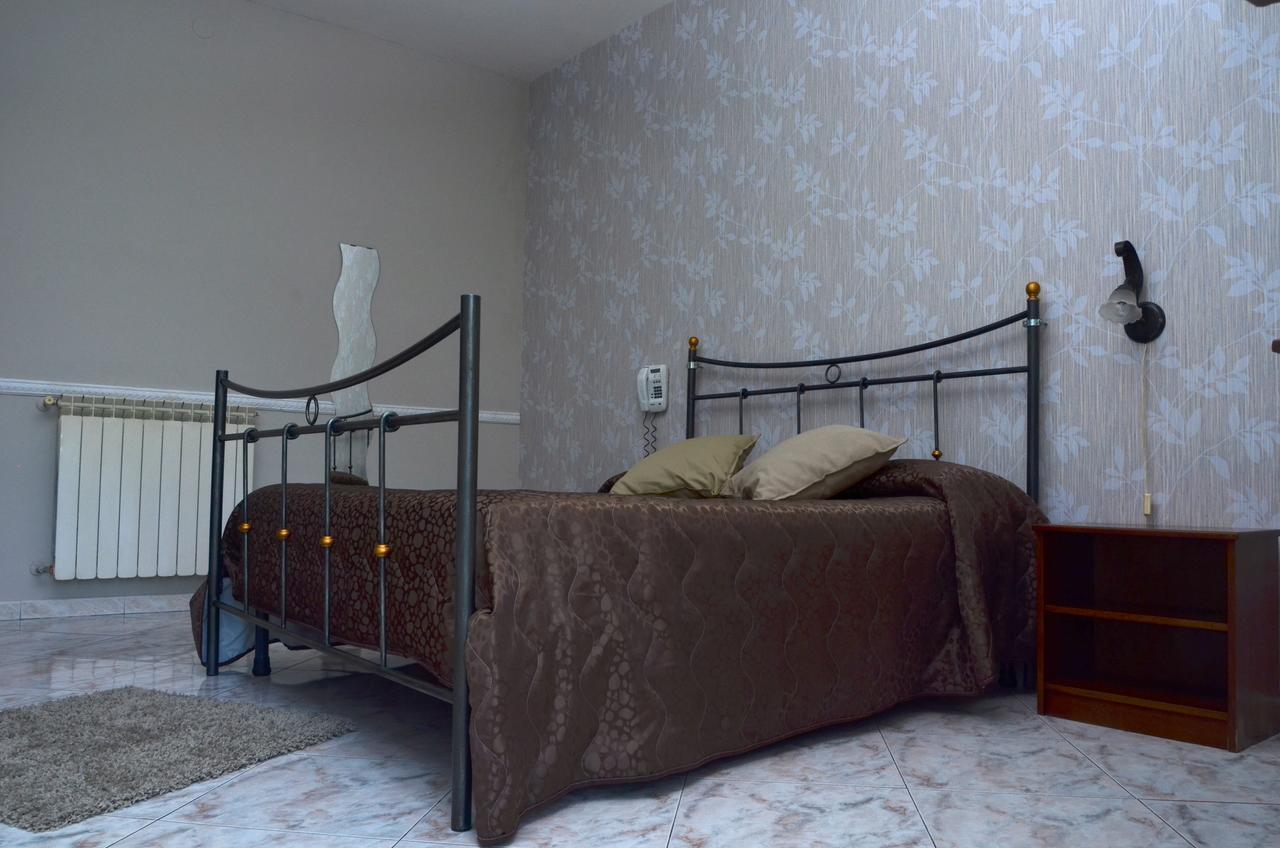 Hotel Stefany Lago Patria Bagian luar foto