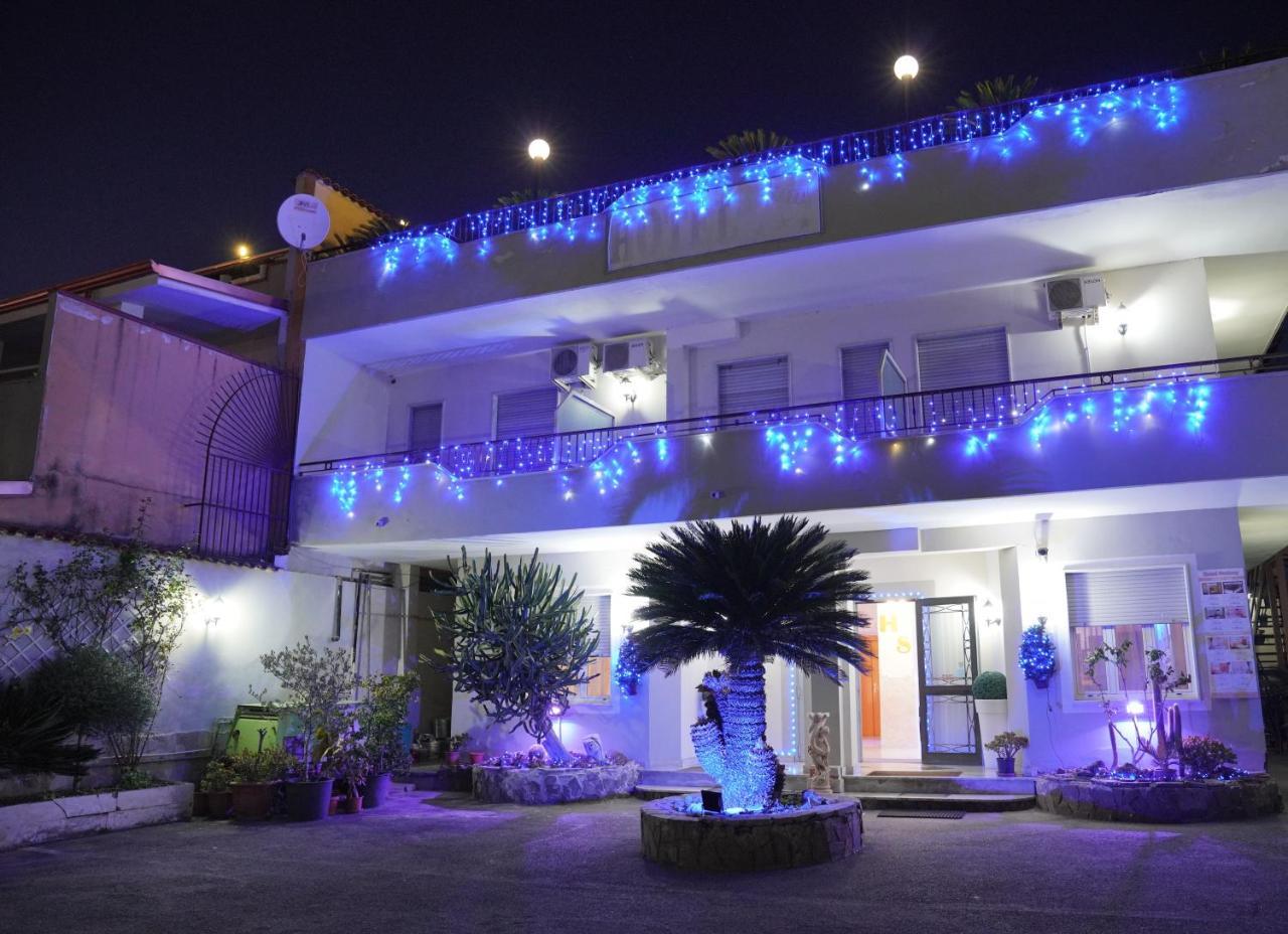 Hotel Stefany Lago Patria Bagian luar foto