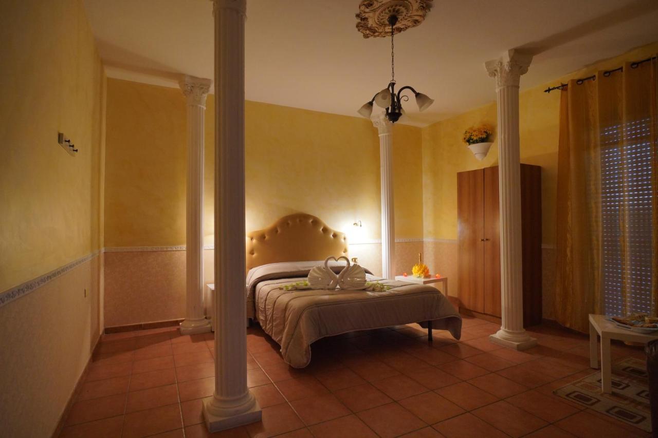 Hotel Stefany Lago Patria Bagian luar foto